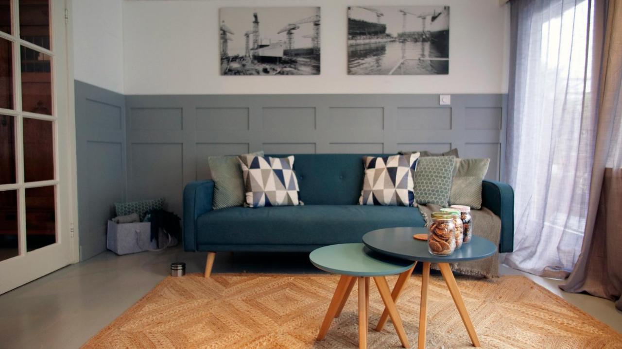 Houseboat Apartment With Water Terrace, Free Parking, Free Bikes & Fast Wifi Ámsterdam Exterior foto